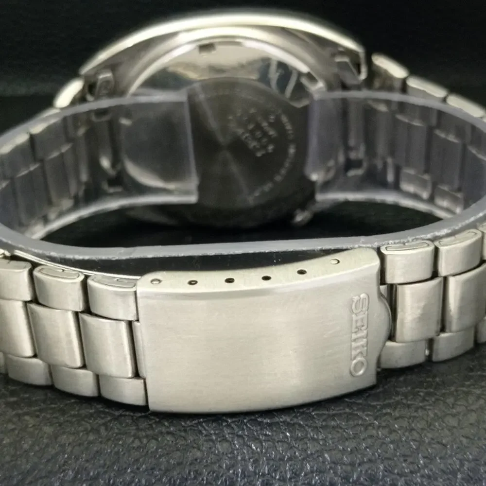 Vintage 1978 Square Seiko Automatic Mens Silver Watch W/daydate & Gold accents